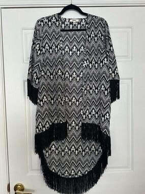 Women's Black & White Fringe Swim Coverup Kimono